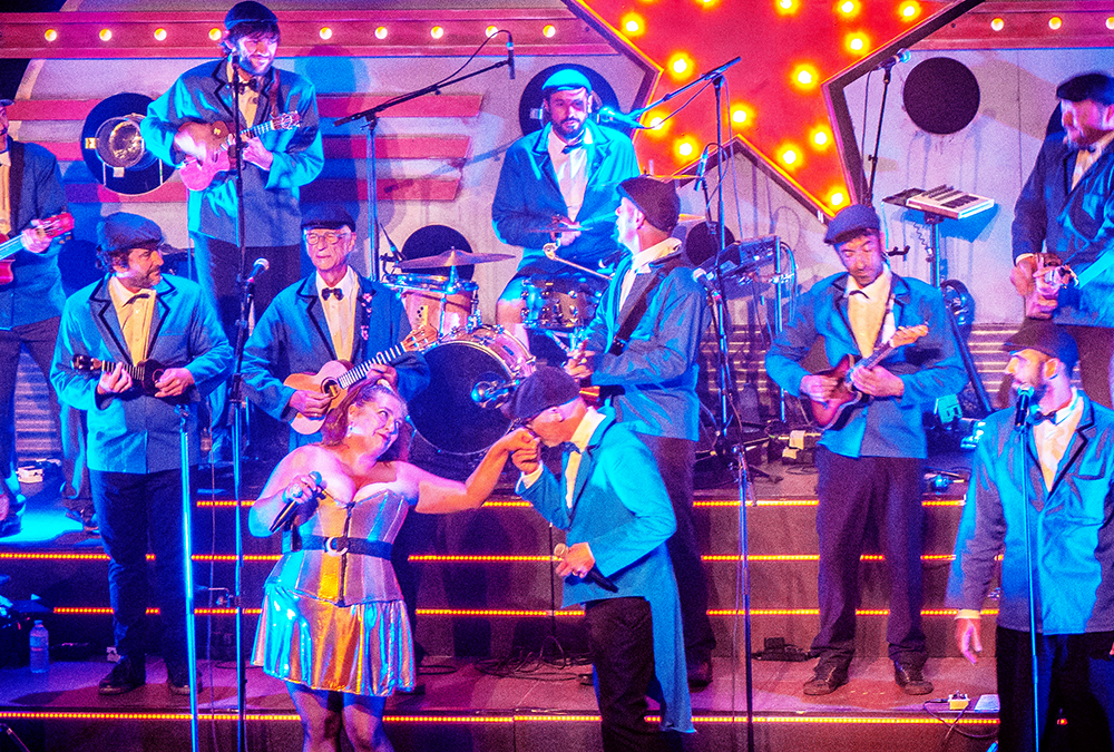 BIG UKULELE SYNDICATE